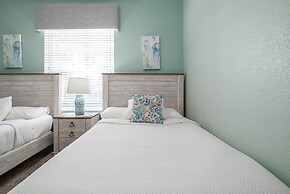 La Vista Lakeview Deluxe 3 Bedroom Condo by RedAwning