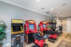 La Vista Lakeview Deluxe 3 Bedroom Condo by RedAwning