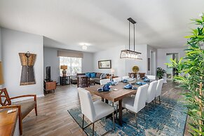 La Vista Lakeview Deluxe 3 Bedroom Condo by RedAwning