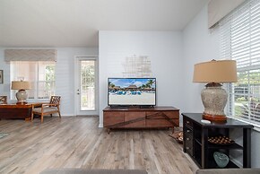 La Vista Lakeview Deluxe 3 Bedroom Condo by RedAwning