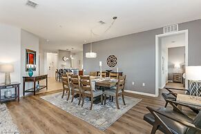 Spring Lakeview 3 Bedroom Condo by RedAwning