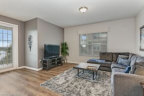 Spring Lakeview 3 Bedroom Condo by RedAwning