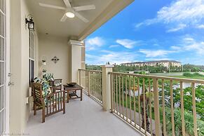 Spring Lakeview 3 Bedroom Condo by RedAwning