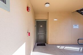 Fl Special!! Beautiful Bella Piazza 3 Bedroom Condo by RedAwning