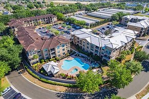 Fl Special!! Beautiful Bella Piazza 3 Bedroom Condo by RedAwning