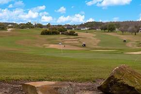 Chris's Highlands Reserve 4 Bedroom Home by Redawning