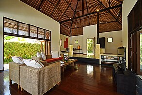 Two Bedrooms Villa With Private Pool, Large Landscape Garden and Kitch