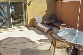 Michael's Encantada 2 Bedroom Townhouse by Redawning