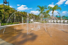 Casa Lucia Lakeview 3 Bedroom Condo by RedAwning