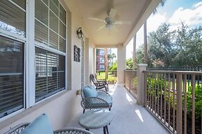 Casa Lucia Lakeview 3 Bedroom Condo by RedAwning