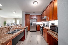 Casa Lucia Lakeview 3 Bedroom Condo by RedAwning