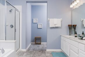 Casa Magnolias Deluxe 3 Bedroom Condo by RedAwning