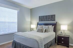 Casa Magnolias Deluxe 3 Bedroom Condo by RedAwning