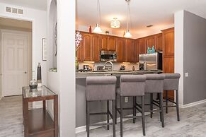 Casa Magnolias Deluxe 3 Bedroom Condo by RedAwning