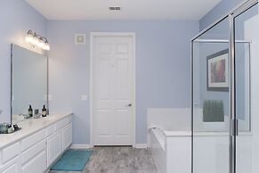 Casa Magnolias Deluxe 3 Bedroom Condo by RedAwning