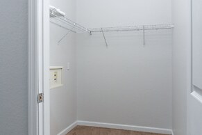 Casa Magnolias Deluxe 3 Bedroom Condo by RedAwning