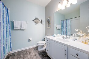 Orlando Palms Deluxe 3 Bedroom Condo by RedAwning