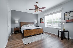 Orlando Palms Deluxe 3 Bedroom Condo by RedAwning