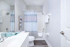 Casa Bella Townhome 3 Bedroom Condo by RedAwning