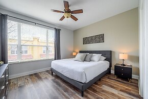 Casa Bella Townhome 3 Bedroom Condo by RedAwning