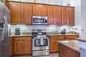 Casa Del Lago Penthouse 3 Bedroom Condo by RedAwning