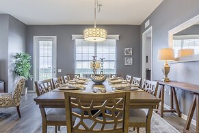 Casa Del Lago Penthouse 3 Bedroom Condo by RedAwning