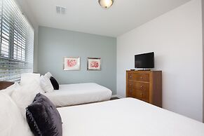 Oasis Escape Townhome 3 Bedroom Condo by Redawning