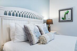 Oasis Escape Townhome 3 Bedroom Condo by Redawning