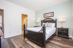 Oasis Escape Townhome 3 Bedroom Condo by Redawning