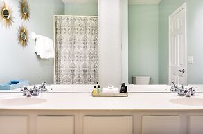 Oasis Escape Townhome 3 Bedroom Condo by Redawning