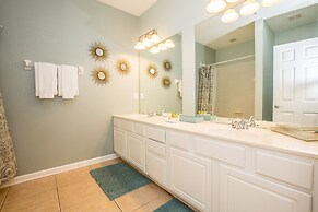 Oasis Escape Townhome 3 Bedroom Condo by Redawning