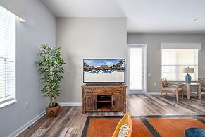 Casa Toscana Deluxe 3 Bedroom Condo by RedAwning