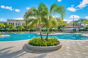 Casa Toscana Deluxe 3 Bedroom Condo by RedAwning