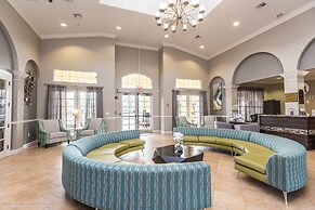 Casa Toscana Deluxe 3 Bedroom Condo by RedAwning