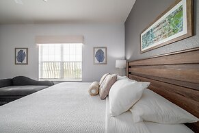 Casa Toscana Deluxe 3 Bedroom Condo by RedAwning