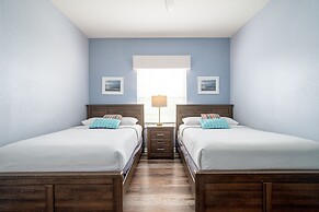 Casa Toscana Deluxe 3 Bedroom Condo by RedAwning