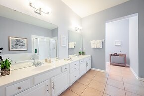 Casa Toscana Deluxe 3 Bedroom Condo by RedAwning