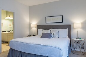 Tropical Dreams Townhome 3 Bedroom Condo by RedAwning