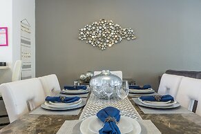 Tropical Dreams Townhome 3 Bedroom Condo by RedAwning