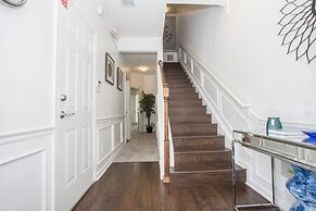 Tropical Dreams Townhome 3 Bedroom Condo by RedAwning