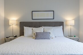 Tropical Dreams Townhome 3 Bedroom Condo by RedAwning