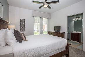 Tropical Dreams Townhome 3 Bedroom Condo by RedAwning