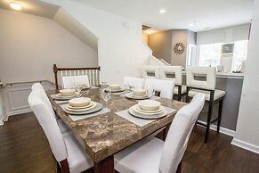 Tropical Dreams Townhome 3 Bedroom Condo by RedAwning