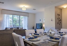 Tropical Dreams Townhome 3 Bedroom Condo by RedAwning