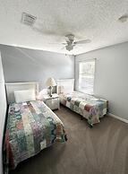 Luxuriate In Our Spacious 7br, 4.5ba 7 Bedroom Villa by RedAwning