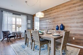 Casa Magna Deluxe 3 Bedroom Condo by RedAwning