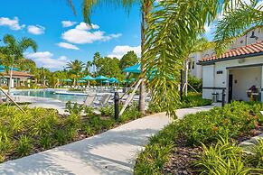 Casa Magna Deluxe 3 Bedroom Condo by RedAwning