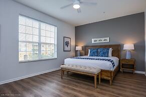 Casa Magna Deluxe 3 Bedroom Condo by RedAwning