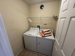 Fl Special!! Daisy's Den 5 Bedroom Villa by RedAwning