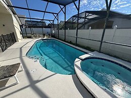 Fl Special!! Daisy's Den 5 Bedroom Villa by RedAwning